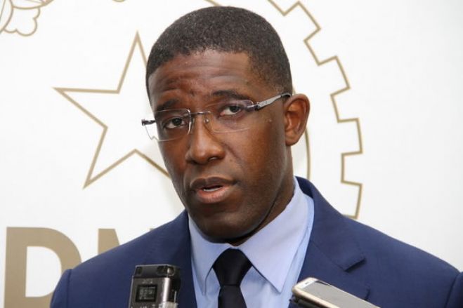 Angola recebeu intenções de investimento de 1,6 bilhão de dólares mas só 780 milhões foram efetivados