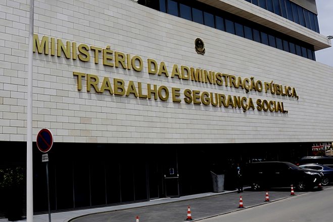 Aumento de 10% nos salários sem data para efectivação