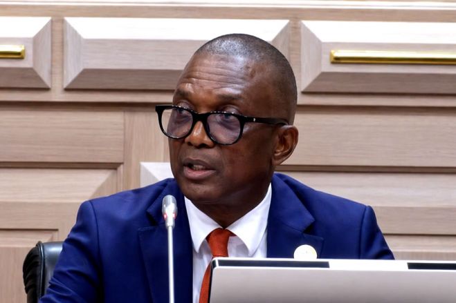 Deputado do MPLA pede desculpas à UNITA após declarações polémicas