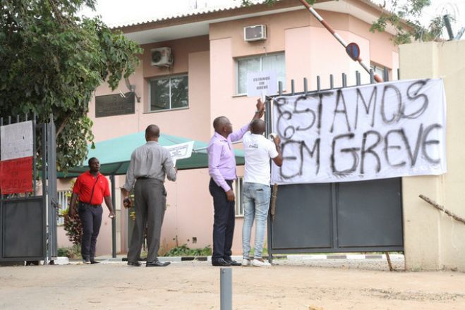 Trabalhadores da EPAL em greve, acusam o ministro de corrupção