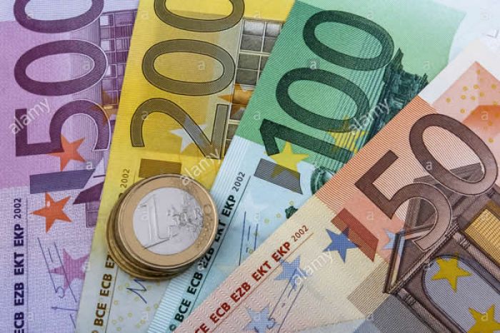 BNA coloca 92,5 milhões de euros no mercado, kwanza valoriza novamente frente ao dólar