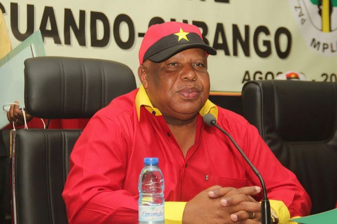 Higino Carneiro entre o silêncio e a pronúncia