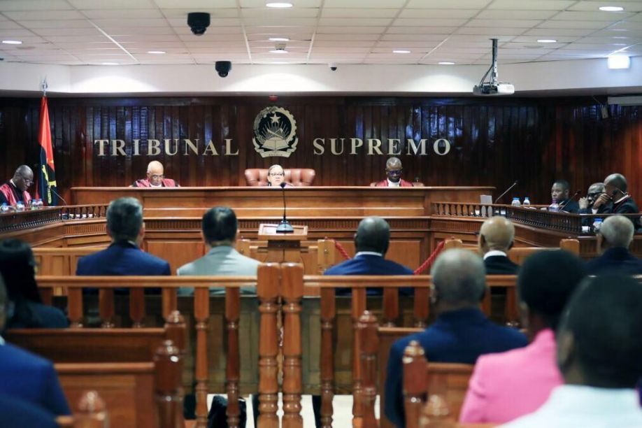 Adiada leitura do acórdão do julgamento dos generais “Dino” e &quot;Kopelipa”
