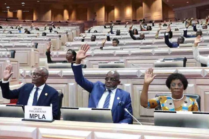 Deputados do MPLA chumbam voto de protesto da UNITA sobre incidentes no Uíge