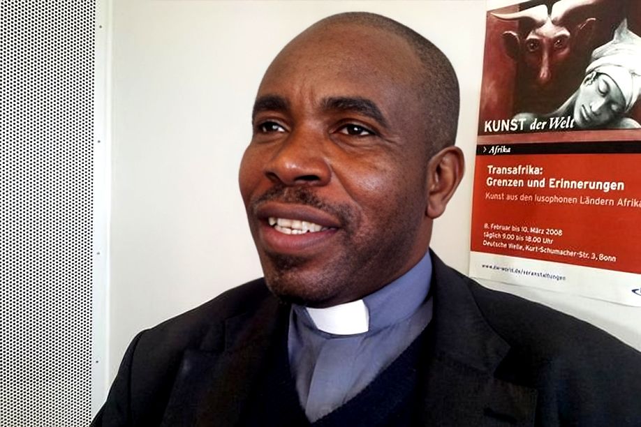 &quot;O paradigma do MPLA está ultrapassado&quot; - Padre Jacinto Pio Wacussanga