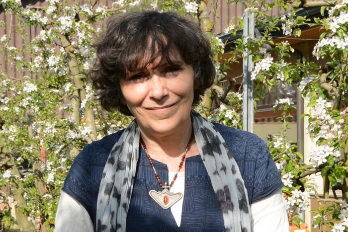 Marie-Monique traz a Angola &quot;A Fábrica das Pandemias&quot; e apela à protecção da biodiversidade