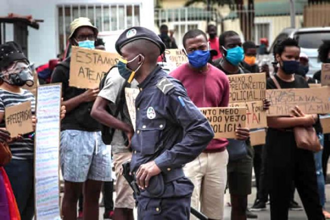 Cidadãos angolanos exigem comissão eleitoral “totalmente independente” e escrutínio por mesa de voto