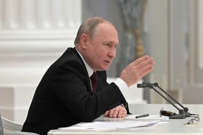 Putin parece deixar de lado conselheiros na Ucrânia, assumindo um risco político