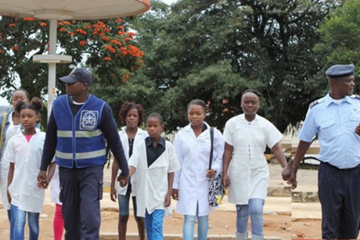 Governo angolano vai ouvir organizações e sindicatos sobre reabertura das escolas