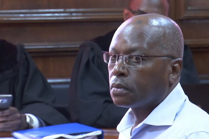 Antigo embaixador moçambicano na Rússia condenado a mais de 10 anos de prisão por corrupção