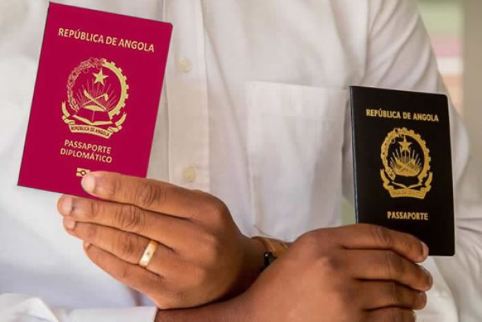 Serviço de Migração “sem condições técnicas” para emitir passaportes