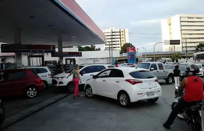 Sonangol assume &quot;condicionamentos&quot; na distribuição de combustíveis em Luanda