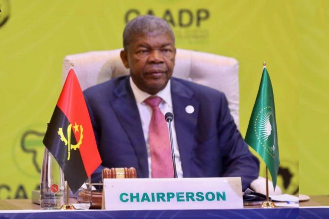 João Lourenço convicto de que &quot;prevalecerá espírito de unidade&quot; em Moçambique após investidura de Chapo