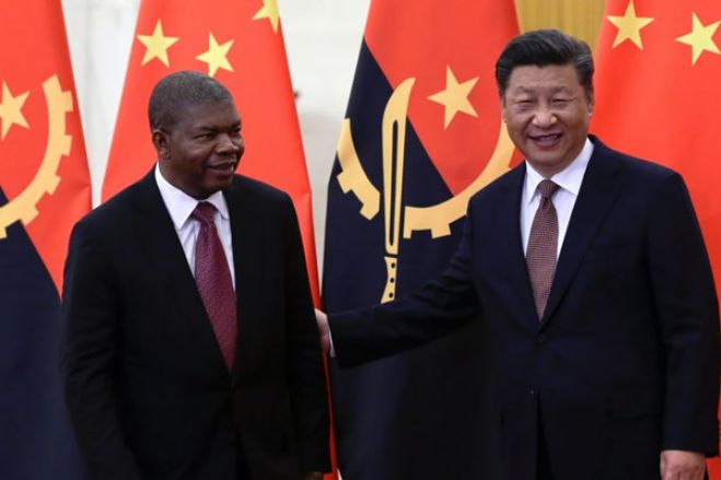 Estado angolano põe travão a fundo no ﬁnanciamento chinês