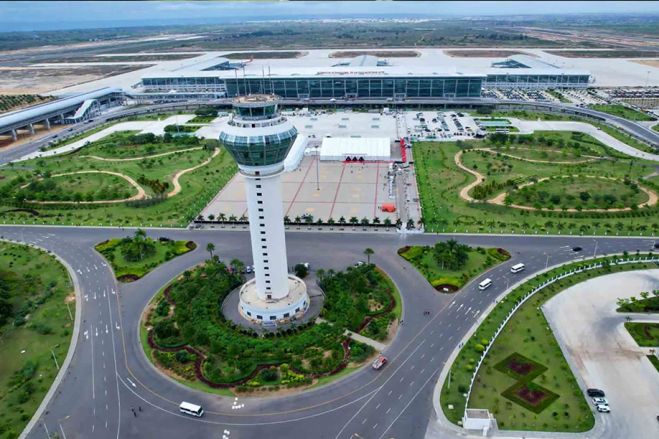&quot;CAAP&quot; ganha concurso para concessão do aeroporto de Luanda (AIAAN)