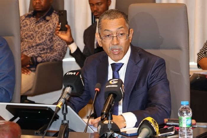 Governo angolano vai submeter ao parlamento proposta de lei contra contrabando de combustíveis