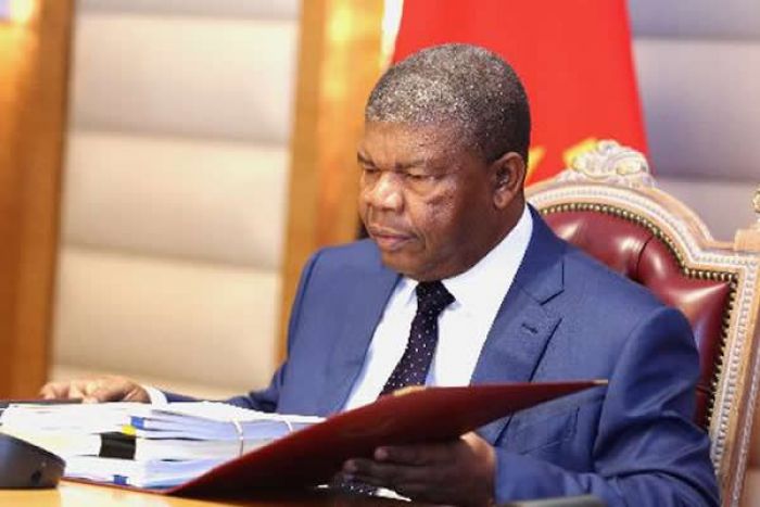 Angola vai endividar-se em €1,1 mil milhões para financiar défice de despesas correntes em 2021