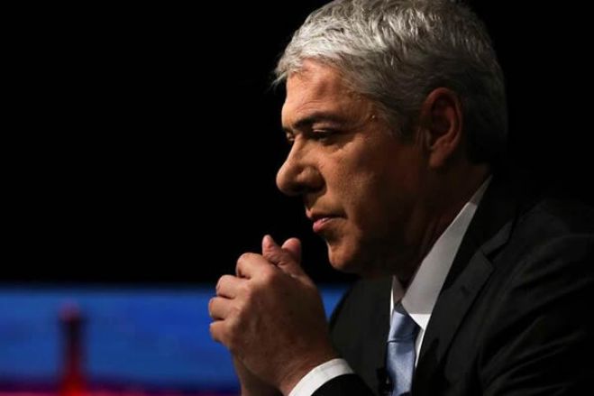 “As comparações despropositadas do Presidente de Angola ofendem-me profundamente” - José Sócrates