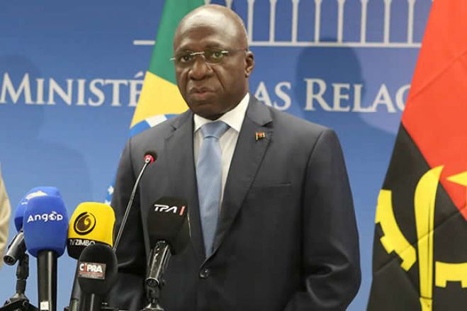 Ministro das Relações Exteriores promete resolver “mobilidade e promoções” na carreira diplomática