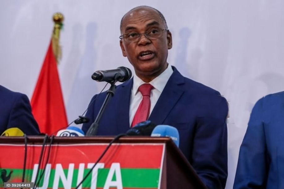 Líder da UNITA acusa Estados Unidos de ter “dupla face” em relação aos problemas de Angola