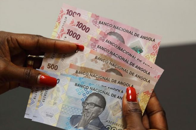 Sindicatos angolanos recusam salário mínimo abaixo dos 100.000 kwanzas