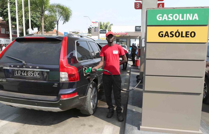 Governo deve poupar em 2026 mais de milhões de euros ao retirar subsídio a preço de combustíveis