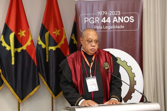 Hélder Pitta Gróz diz que casos mediáticos continuam em fase de instrução