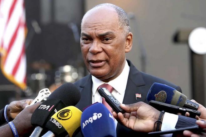 Governação angolana tem sido feita com aquisições semanais de novas dívidas – UNITA