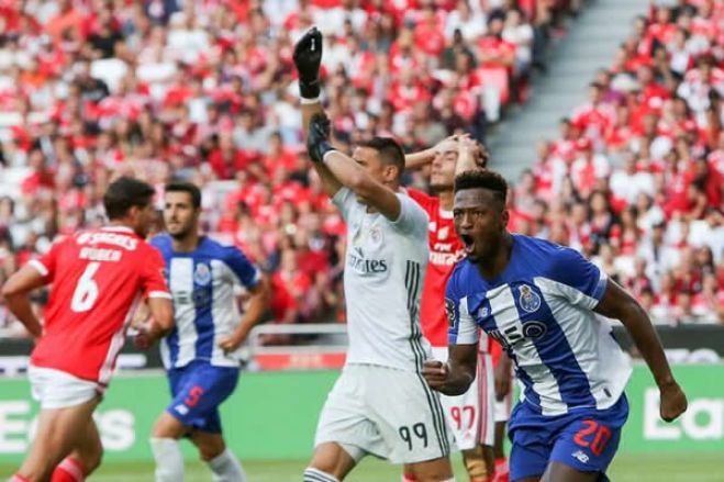 FC Porto vence Benfica no Estádio da Luz por 2 - 0
