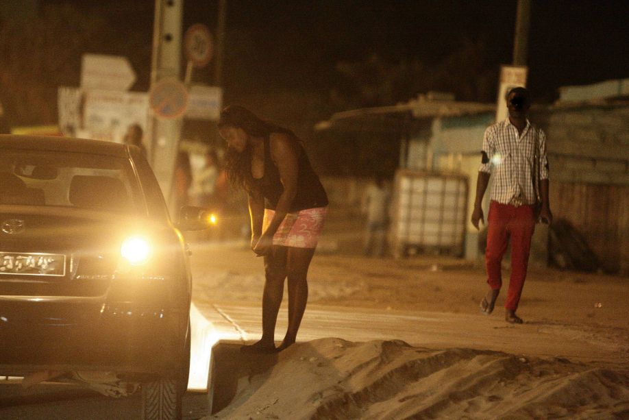 Angola: Políticos e militares são os que mais vão às prostitutas