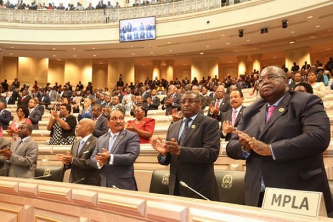 Deputados do MPLA “estão com João Lourenço” e acusam UNITA de “semear falsas notícias”