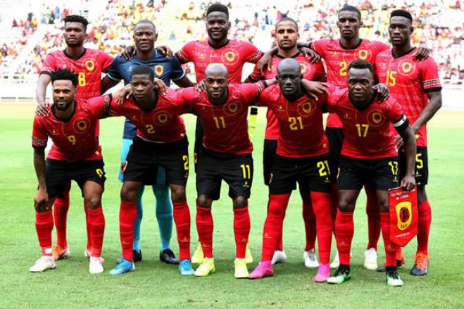 Três jogadores da seleção angolano de futebol testam positivo para o coronavírus