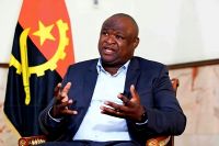 “Vícios instalados” na autoridade migratória angolana estão a ser sanados - Governo