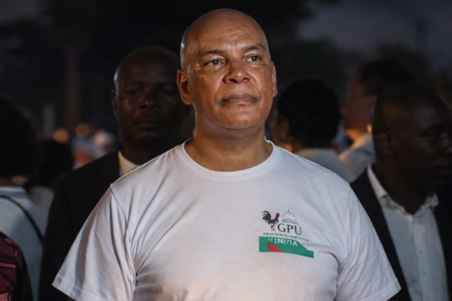 Adalberto Costa Júnior em Benguela em missão de apoio às vítimas das inundações