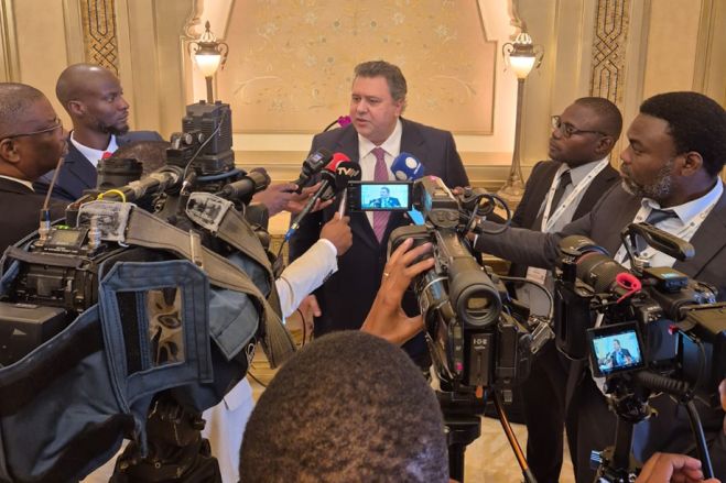 Averi Finance entre os maiores investidores recebidos em audiência pelo presidente Chapo em Abu Dhabi