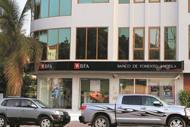 Banco de Fomento Angola garante esclarecer a demissão do português António Domingues