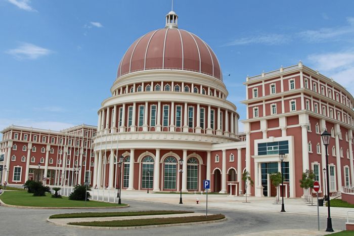Proposta de lei contra fake news reacende debate sobre direitos e liberdades em Angola