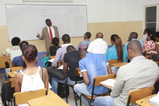 UNITA diz que situação de professores do ensino superior "só piorou"