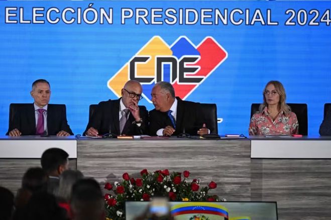 Membro do CNE da Venezuela denuncia &#039;falta de transparência e de veracidade&#039; em eleições presidenciais