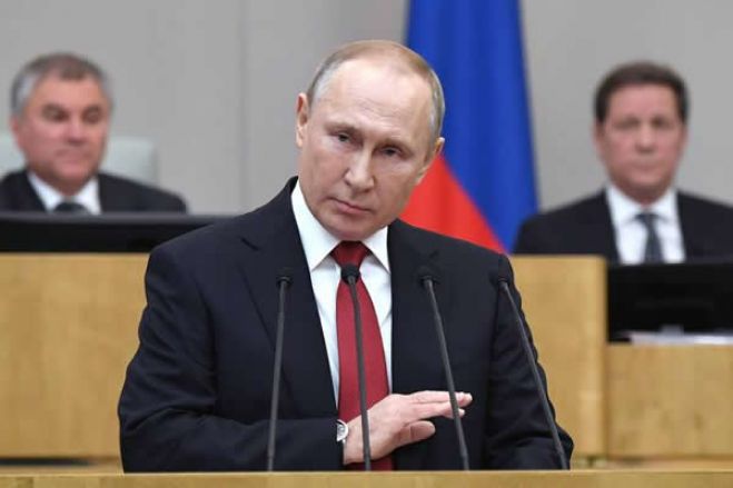 Putin avisa Ocidente que provocações à Rússia terão resposta “rápida e dura”