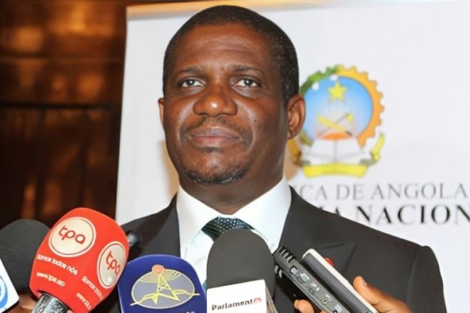 Canais de Rádio e TV do Parlamento poderão começar a emitir a partir de Outubro