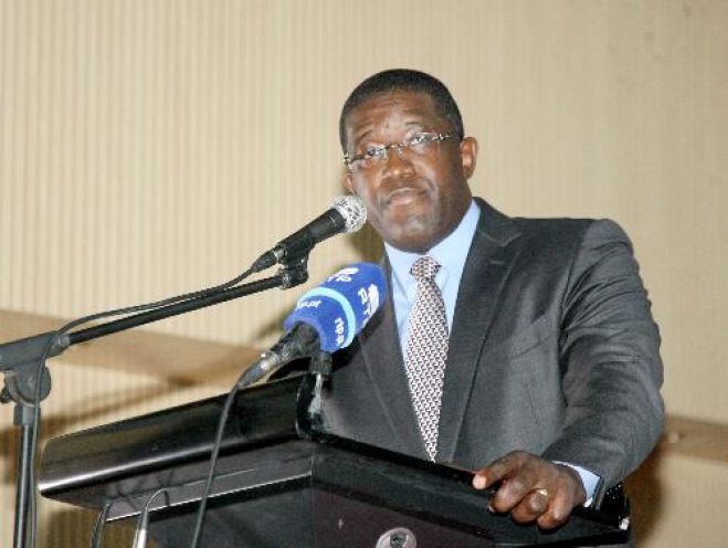 Angola prevê fusão de institutos públicos para apoiar formação de empresários