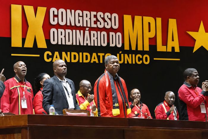 Providência de Higino Carneiro pode travar Congresso do MPLA, alerta constitucionalist