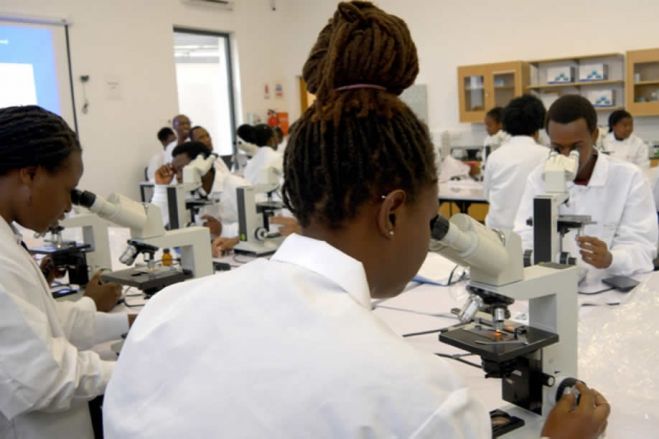 Cursos de saúde cancelados em Angola por falta de qualidade