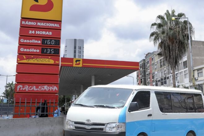 Governo garante que não vai subir o combustível depois do dia 30 de Abril