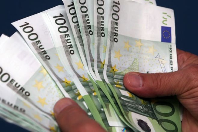 Remessas dos angolanos em Portugal caíram 12% para 8,2 milhões no ano passado