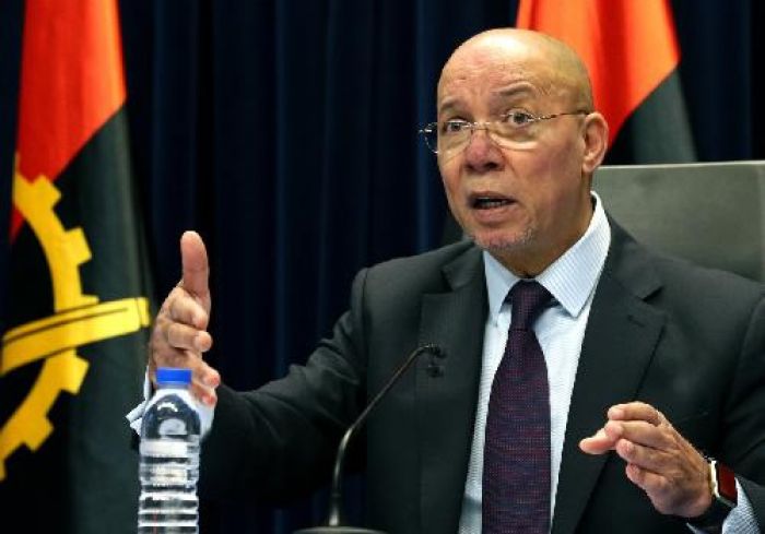 Ministro da Justiça considera &quot;processo normal&quot; detenções de ex-governante