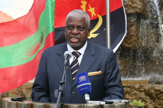 Angola tem enormes desafios pela frente - Alcides Sakala
