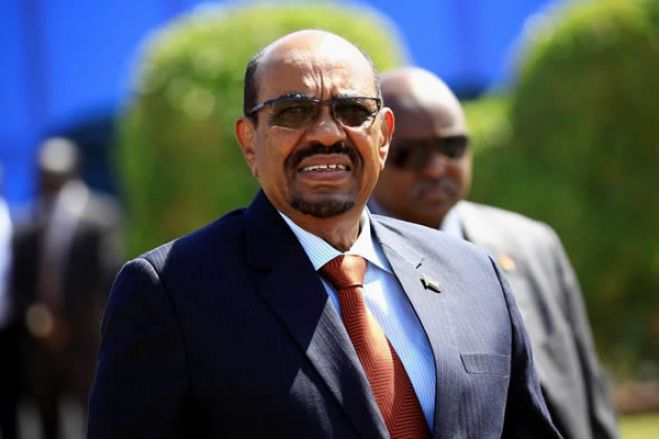 Sudão: Julgamento do ex-Presidente al-Bashir marcado para 17 de agosto