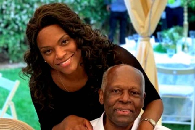 Tchizé dos Santos diz que “JLO não vai abrir champagne”e critica telefonema à esposa "que abandonou o marido"